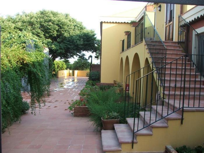 Villa La Terra Del Mezzo Riposto Exterior foto