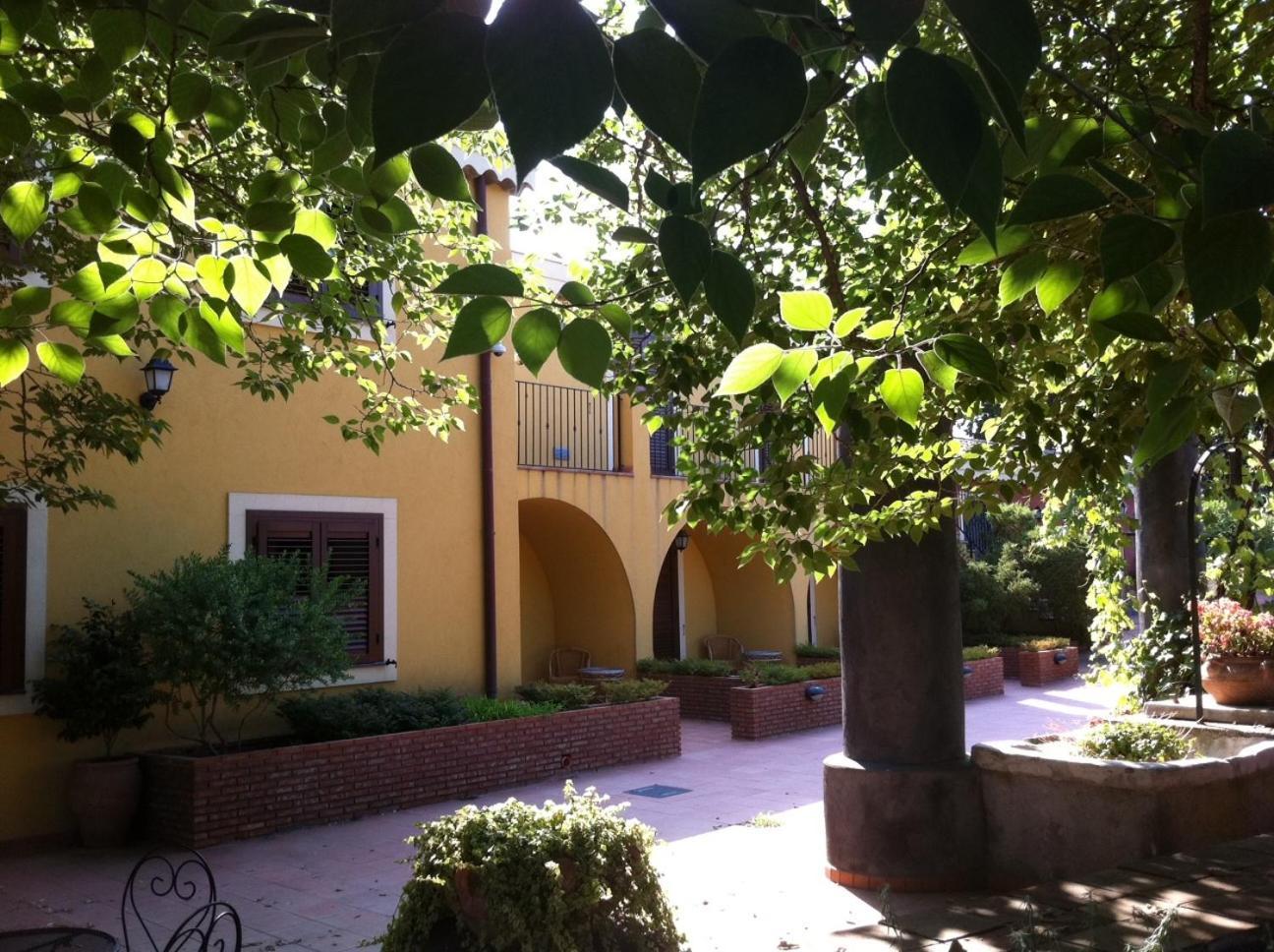 Villa La Terra Del Mezzo Riposto Exterior foto