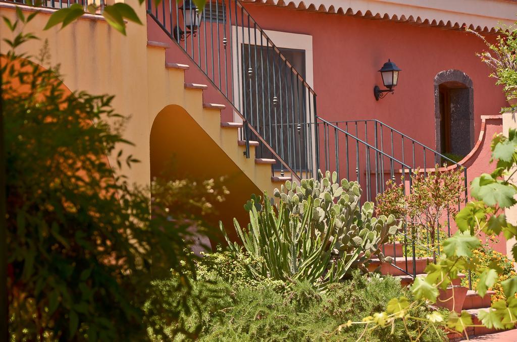 Villa La Terra Del Mezzo Riposto Exterior foto